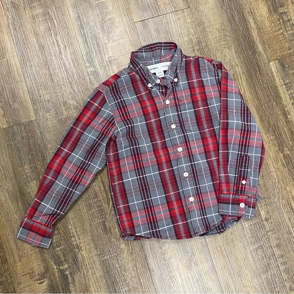 GAP Red Gray and‎ Plaid Button Down Shirt Boys Lot Of 3 Size Small /5